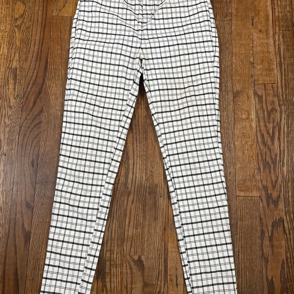 Black & White Plaid Skinny Pants – High Waisted Stretch Grid Print (Size L) - Picture 4 of 5